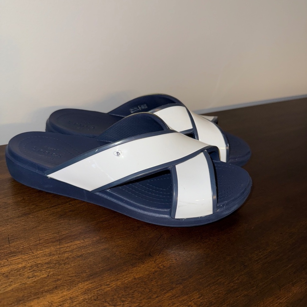Crocs Iconic Comfort Navy And White Slip On Sandals W 10 Drew Barrymore Coll